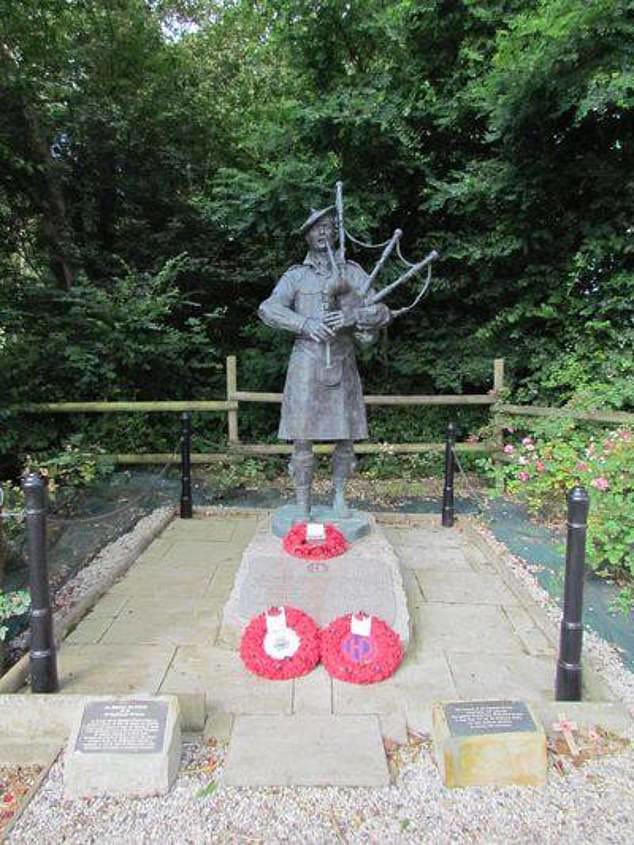 MikeRoyden's tweet photo. The stolen memorial was a tribute to Scottish infantrymen who had stormed on to Juno Beach, in Normandy, on June 6th 1944, before dying in a fierce fire fight a few days later. https://t.co/lER51hO7ZX