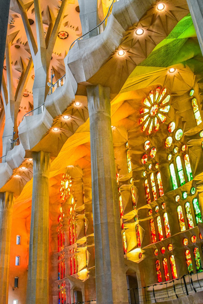 VeroSinmapa's tweet photo. 🚘 2026 es uno de los años más especiales para visitar la Sagrada Familia en #Barcelona

😳Pero también uno de los más complicados para conseguir entradas.

🗺Te explico cómo visitar la #SagradaFamilia y el Park Güell sin colas ni dramas  ⇨    https://t.co/CYWMeMgX1N https://t.co/lCUvKf4i7H