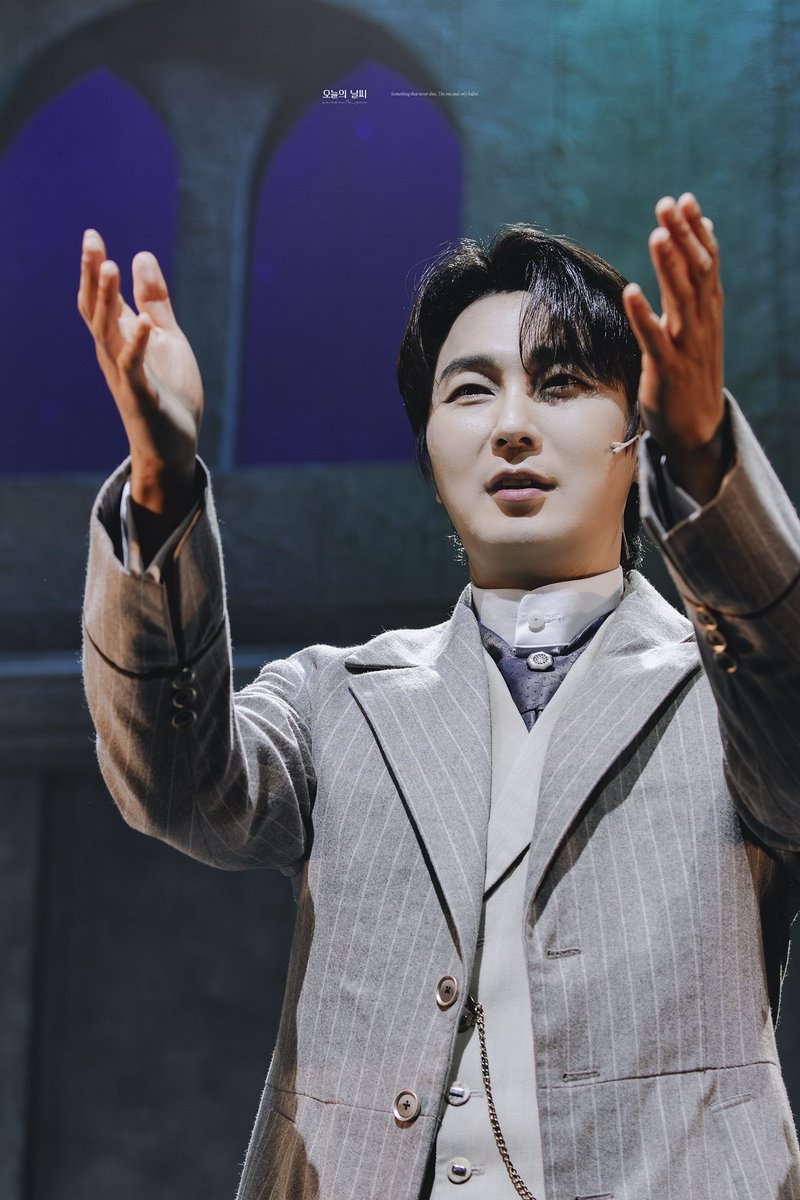 unnbre11a_pic's tweet photo. 260531 낮, 디아길레프
디아길레프 | 조성윤

발레 뤼스를 만났던 모두가,
그 별들을 기억할 테니까. https://t.co/5V5qvbaSNL