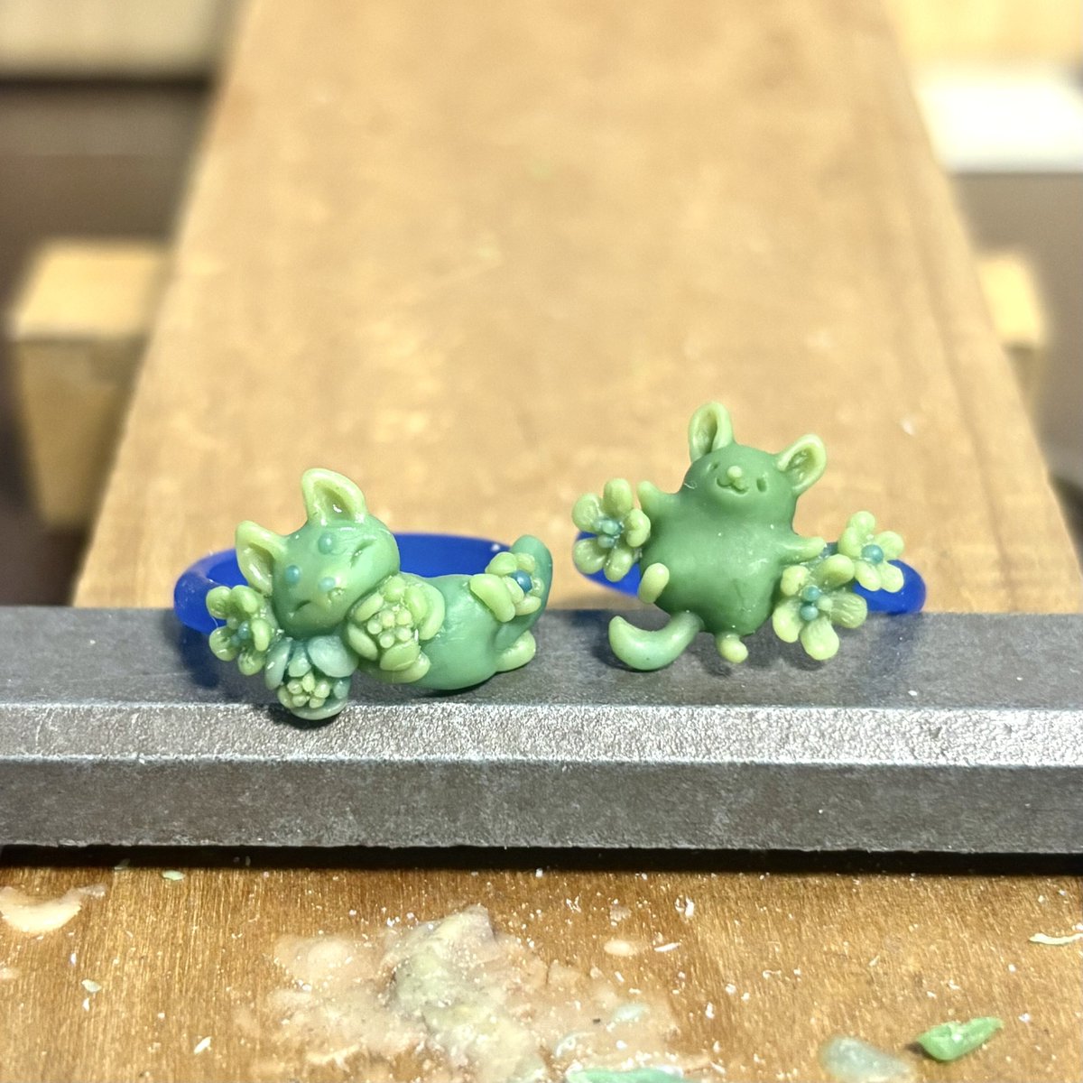 pecca5's tweet photo. たまには巻きつきタイプじゃないリングも作ってみました☺️ https://t.co/FkGgJgoDHz