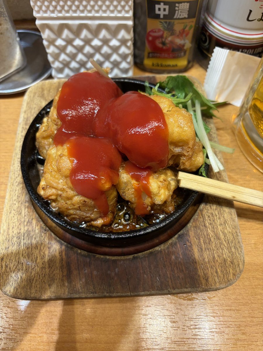 Shimakorosuke's tweet photo. わかさぎの南蛮漬けとチキンピカタとなまずフライ。
ピカタは初めてだが洋風唐揚げという感じか、美味い。ほていちゃんは来たらなまず外せないな。 https://t.co/uELfDQ9pX1