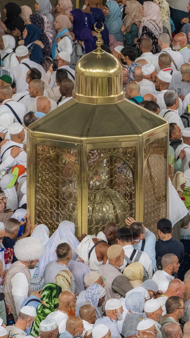 mraa1891's tweet photo. اَلّٰھُمَّ صَلِ عَلٰی مُحَمَّدٍ وَعَلٰی آلِ مُحَمَّدٍ کَماَصَلَّيتَ عَلٰی اِبْرَاھِيمَ وَعَلٰی آلِ اِبْرَاھِيمَ اِنَّكَ حَمِيدُ مَّجِيدُُ اَلَّھُمَّ بَارِك عَلٰی مُحَمَّدٍ وَّعَلٰی آلِ مُحَمَّدٍ کَمَا بَارَکتَ عَلٰی اِبرَاھِيمَ وَعَلٰی آلِ اِبرَاھِيمَ اِنَّكَ حَمِيدُ مَّجِيدُ https://t.co/nz4maTzMq9