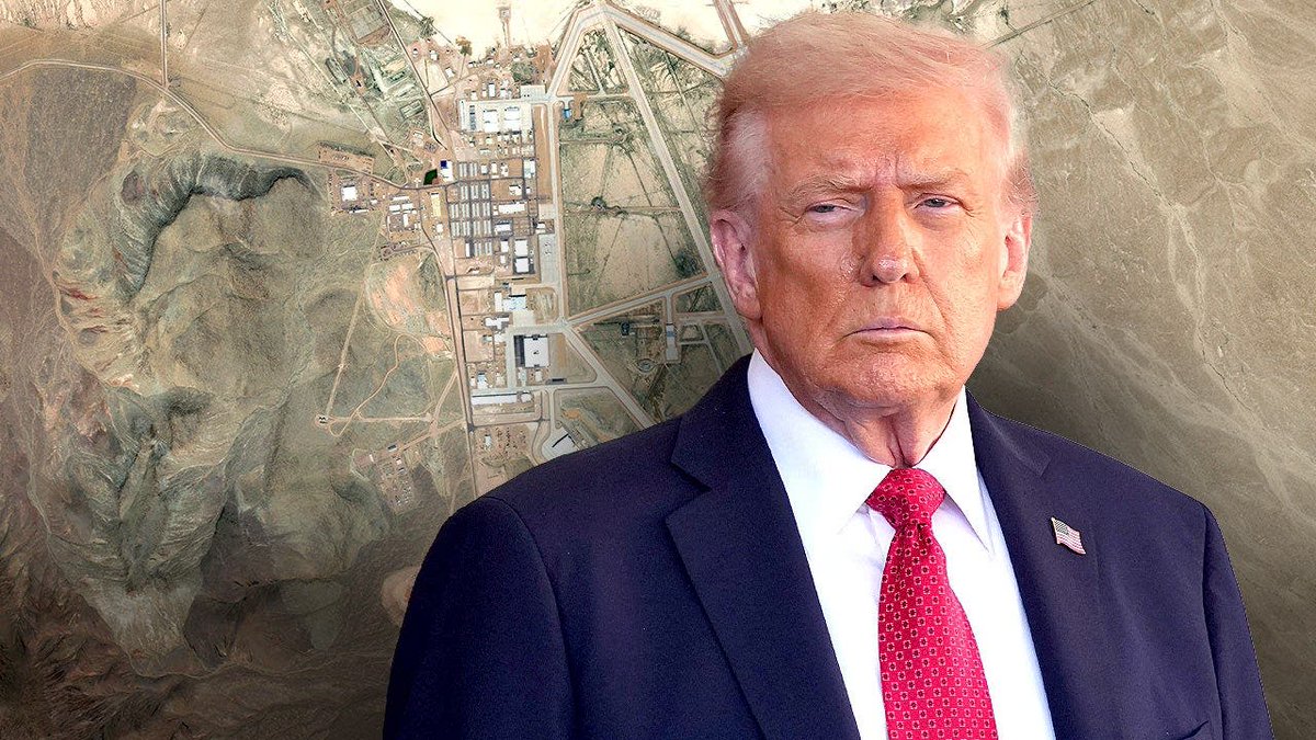 FoxNews_Flash's tweet photo. FBI takes the lead in uncovering what's flying over U.S. nuclear facilities as other agencies play 'dumb' and stonewall Trump's declassification order, according to UFO expert Dan Farah.

An internal tug-of-war over UFO transparency now pits the bureau against career bureaucrats hoping to 'wait out' elected officials, he argued.