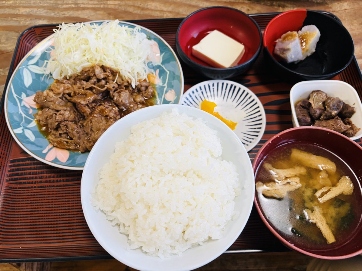 w_caffeine's tweet photo. 今日のご飯たちと天使 https://t.co/OKhj2tCBPl