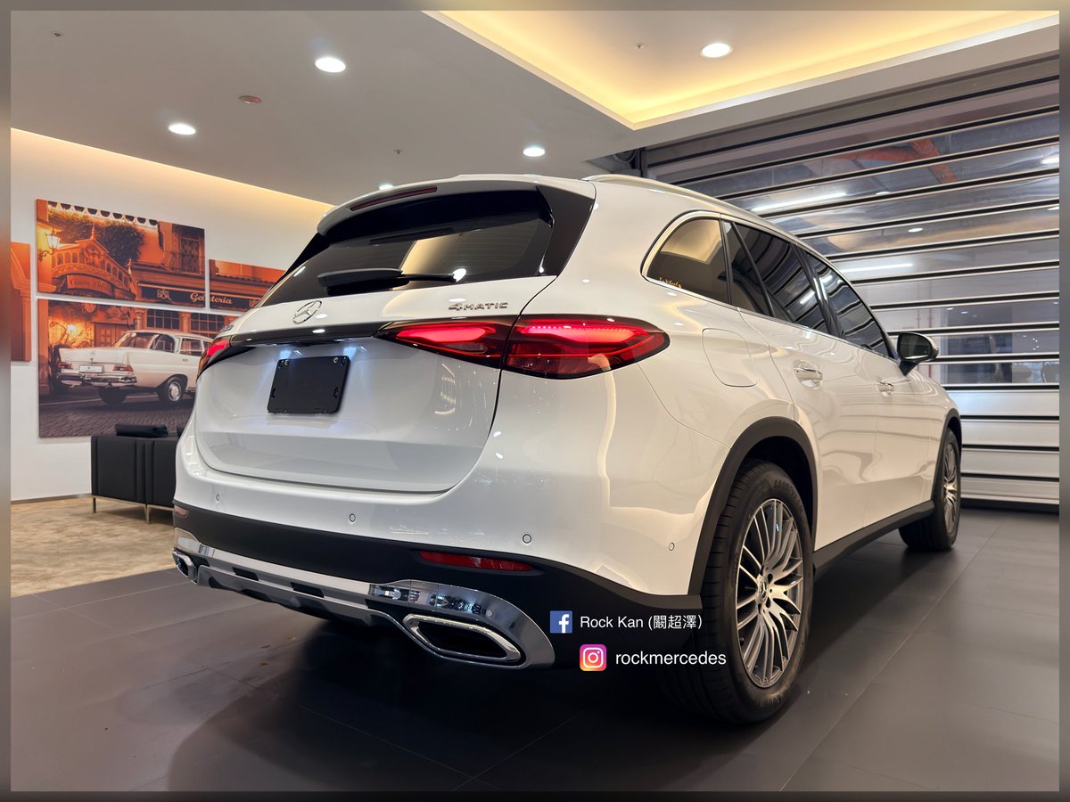 Mercedes_Rock's tweet photo. 🎉 豪華家庭休旅 The GLC 吉日交車 🎉

溫文儒雅的Avantgarde套件，在多光束數位頭燈的搭配下，有著出色的視覺效果，氣勢大幅提升💪

而寬闊且彈性多變化的載物空間，對於家庭來說，更是必不可少的標準配備，輕鬆滿足日常生活所需😍

The Best or Nothing

#DynamicAllTheWay
#GLC #X254
#MercedesAMG https://t.co/3kuLi80QI9