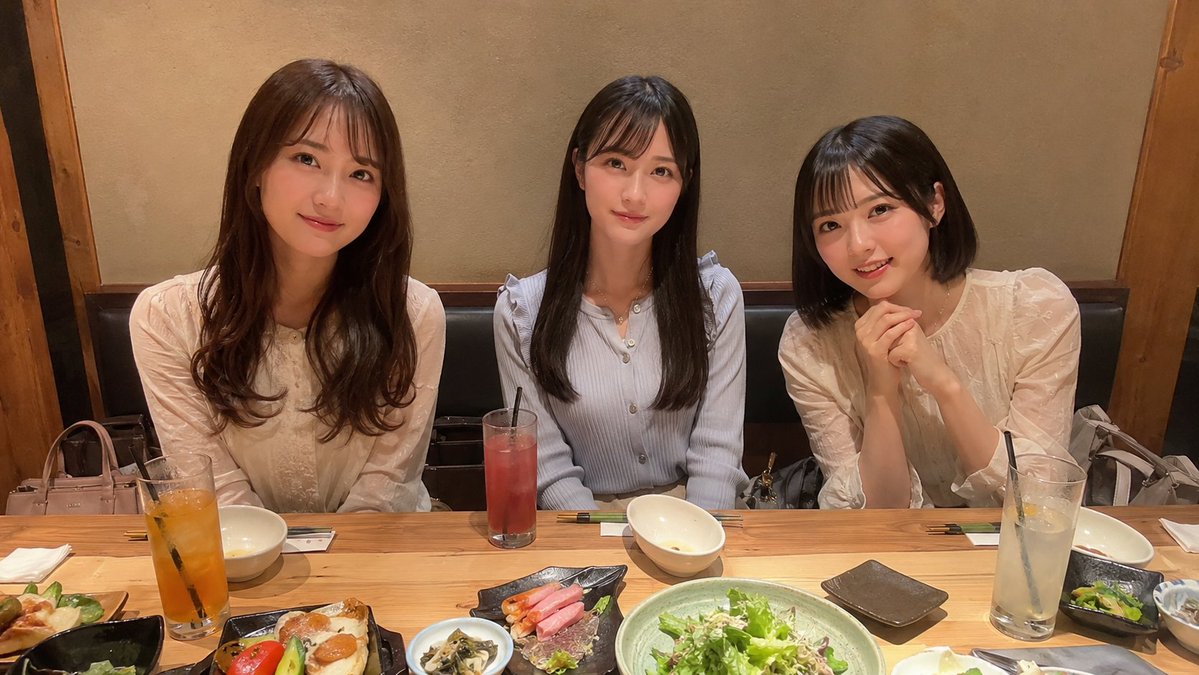 AizawaAisePhoto's tweet photo. どの合コンに参加したい？ https://t.co/vzvj3lDOGm