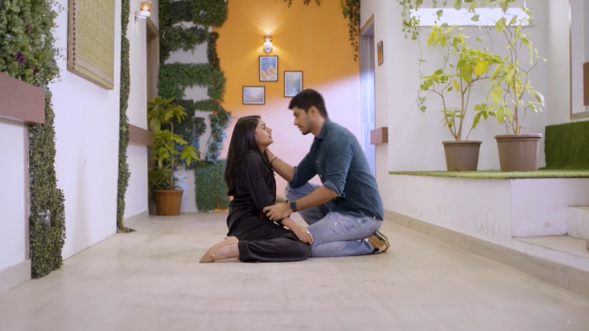 klaroliner123's tweet photo. They served angst so well! I need more of them!!🔥🔥
And Namit is so much better than Bollywood actors. Why don’t he come in more shows 😭😭😭
#SidIsha https://t.co/vhsrprgVpt
