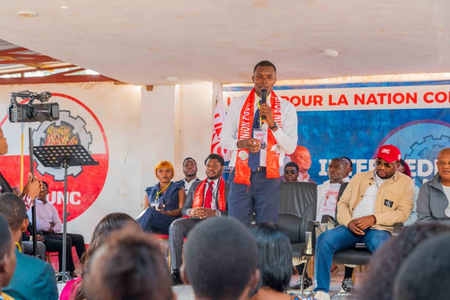 BenNazerSe's tweet photo. Sous l’impulsion de l'interfédéral @ChristianMasud_, le Président de la Jeunesse Ville de Kolwezi, @joe_mujinga, a mobilisé de nombreux jeunes pour leur présenter la vision et les idéaux de l’UNC.

L’UNC-LUALABA continue de se distinguer par son engagement de proximité💪🇨🇩✨ https://t.co/JMur5nw6Mc
