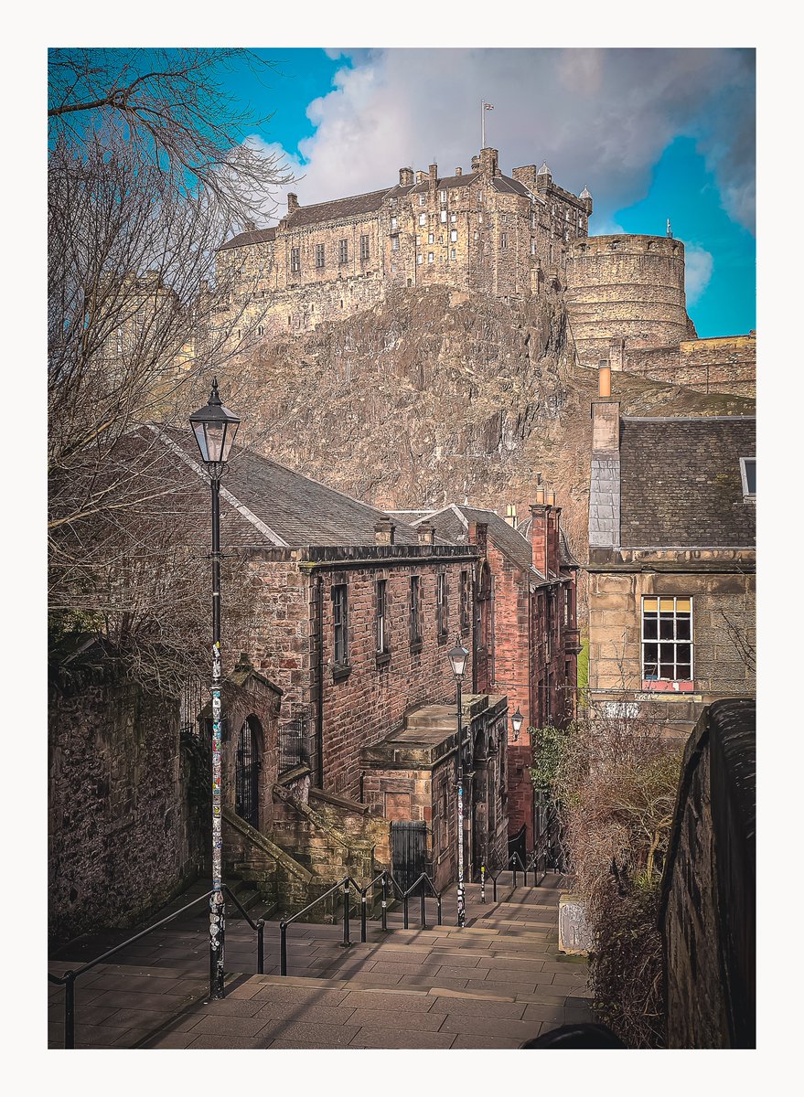 StephenAHenry's tweet photo. SCOTLAND IN FRAME-2027 CALENDAR

Four very different sides of Scotland.

From Skye and Glencoe to Edinburgh and Gourock, which image sums up June for you?

1. The Quiraing
2. Gourock Outdoor Pool
3. Buachaille Etive Mòr
4. The Vennel

Vote below
#ScotlandInFrame #Scotland https://t.co/TV7you0QMb