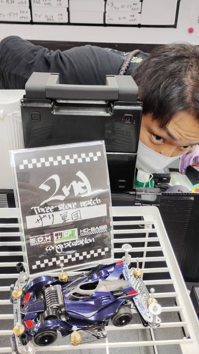 nihonn9's tweet photo. 店舗対抗戦、ザリ軍団は2位でフィニッシュ🥈前回から捲り上げならず、、！対抗戦とはいえゆるっと楽しく2戦できました👍ありがとうございました🙇‍♂️
個人戦は勝てました！ https://t.co/aS7vs1E9bF