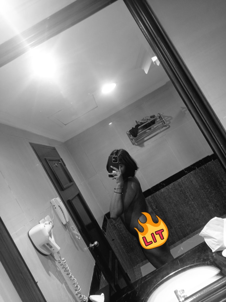 urfavboii__'s tweet photo. i'm femboy not cwk😁🤏 https://t.co/SmBcGYbAMF