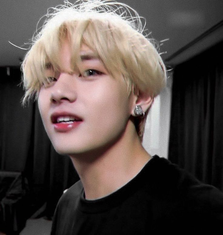 koocreamie's tweet photo. #taekookau Bad Kind Of Butterflies, Chapter 4!

“Well, that's right. You cheated, Taehyung! You kissed me back! You did everything as much as I did—” Jungkook's words are interrupted by a slap colliding with his cheek.

https://t.co/C6yGZHTPsb https://t.co/nSR9Uva4WB