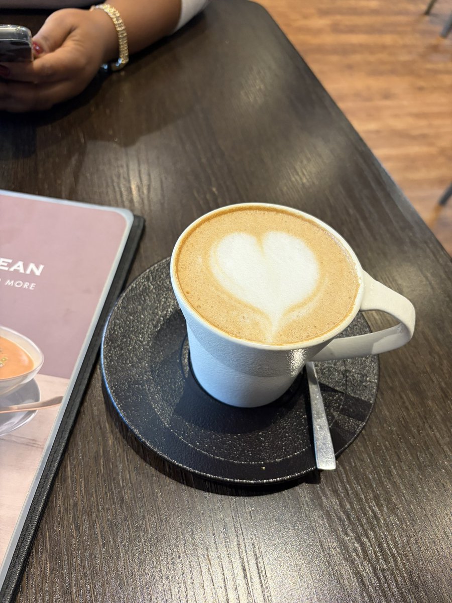 _lulamar_'s tweet photo. You went on a Brunch date @Mugg_and_Bean 🤎 https://t.co/JgehRKaCzP