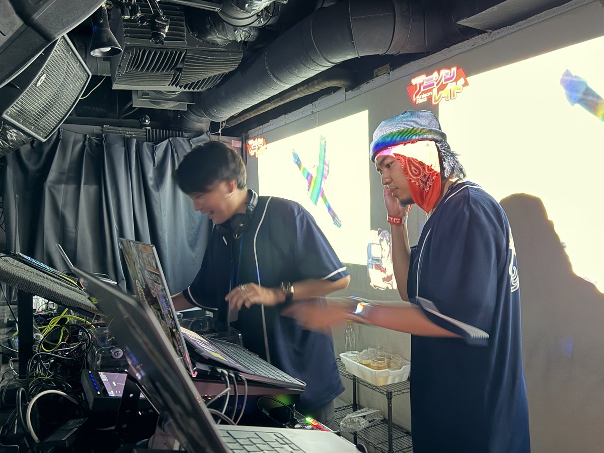 Anisonraid's tweet photo. 🚨 絶賛懐古中 🚨

11番手‼️
🎧DJ：りょー
🎥VJ：おるま

－－－－－－－－－－－－－－－－－
#アニソンレイド REC.020

📍#秋葉原 #MOGRA
🗓05/31(日) 15:00~21:00

⬇️配信もございます！
https://t.co/D9339RaIw5 https://t.co/yLjXHzS998