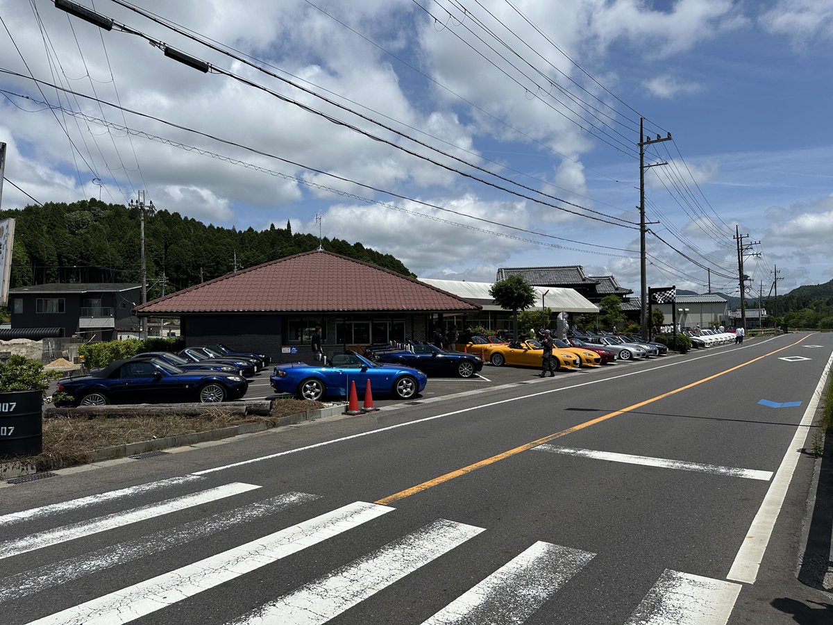 RORDSTAR2007's tweet photo. 連休で読書して
税金を払って
三岐鉄道北勢線を乗り鉄して
cafe307さんでNCミーティング👍

 #5月を写真4枚で振り返る https://t.co/JJpyYaq0iW