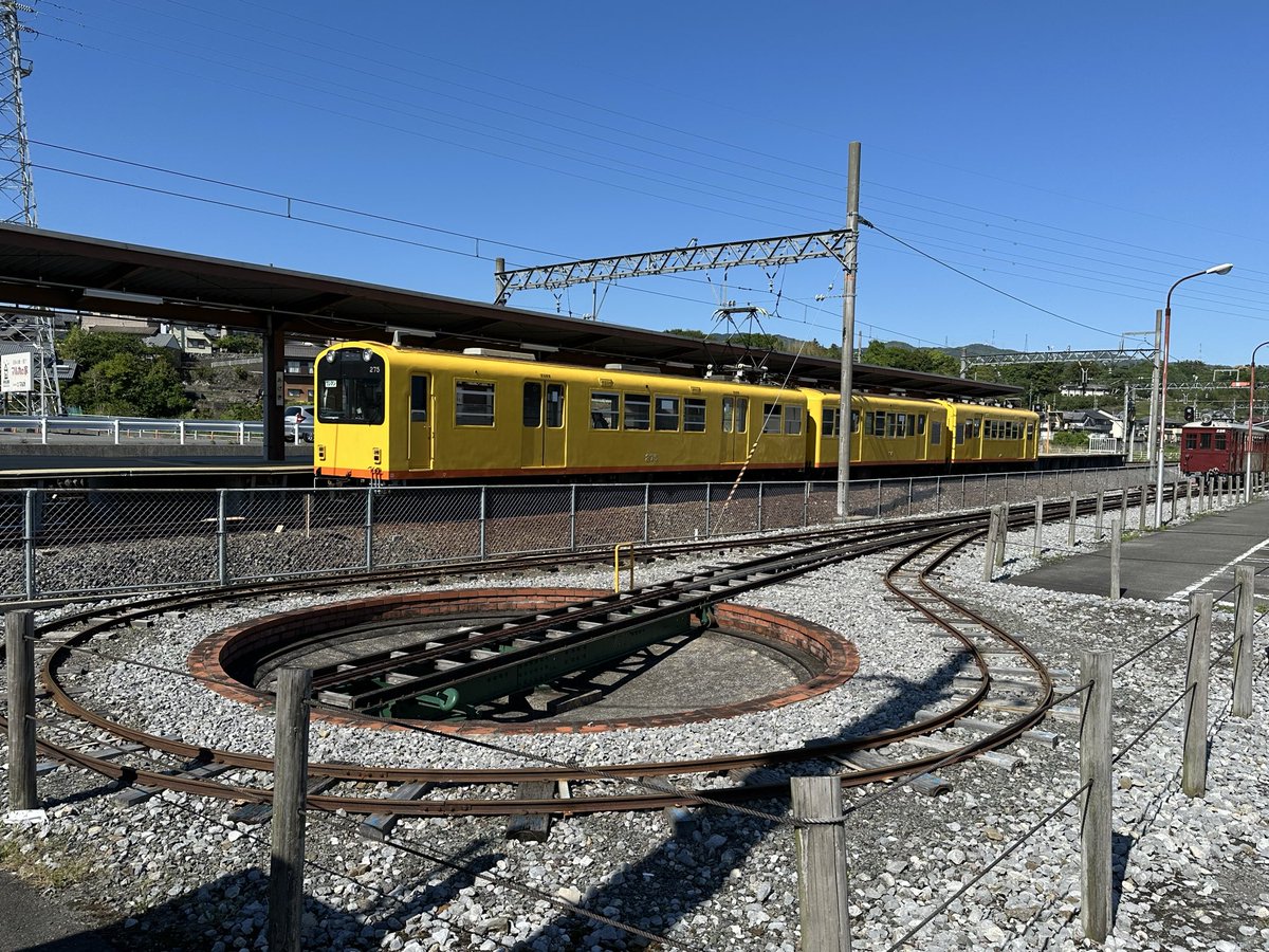 RORDSTAR2007's tweet photo. 連休で読書して
税金を払って
三岐鉄道北勢線を乗り鉄して
cafe307さんでNCミーティング👍

 #5月を写真4枚で振り返る https://t.co/JJpyYaq0iW