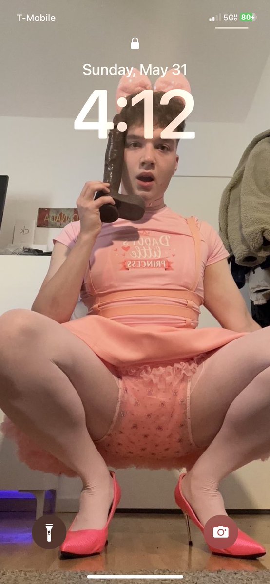 Will James tweet media