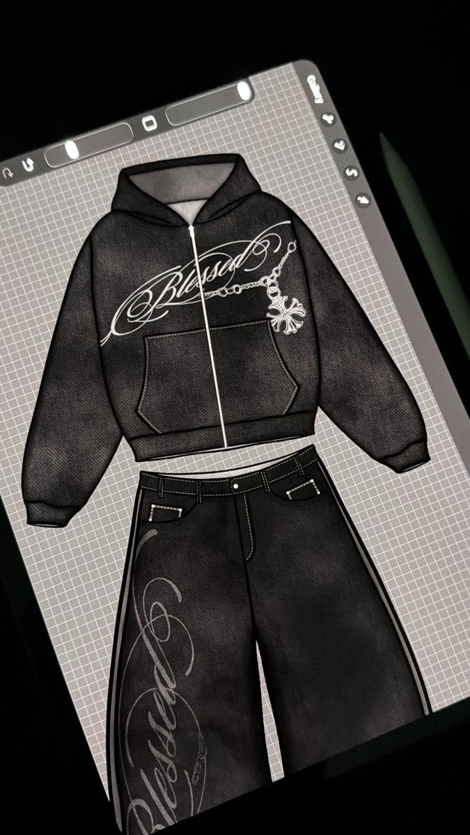 DELROSESHOP's tweet photo. Mockup Creation From Start to Finish 🔥If you want the exact brushes &amp; assets used, check the link in my bio or visit https://t.co/7MtfKcGwO1 #mockupdesign #clothingmockup #streetwear #procreate #designprocess #graphicdesign #tshirtdesign #digitalart #clothingbrand https://t.co/FEBPHXucBd