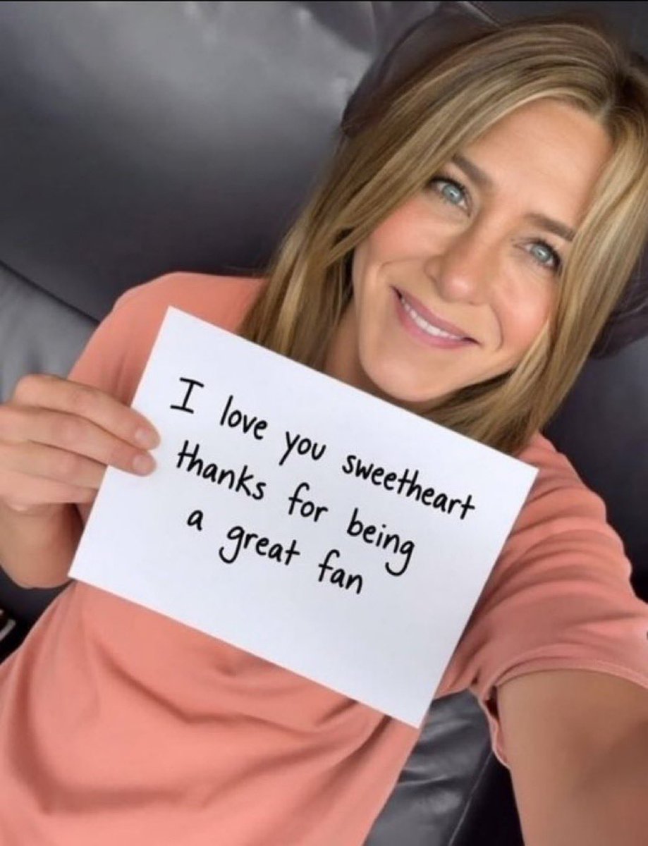 Jennifer joana aniston tweet media