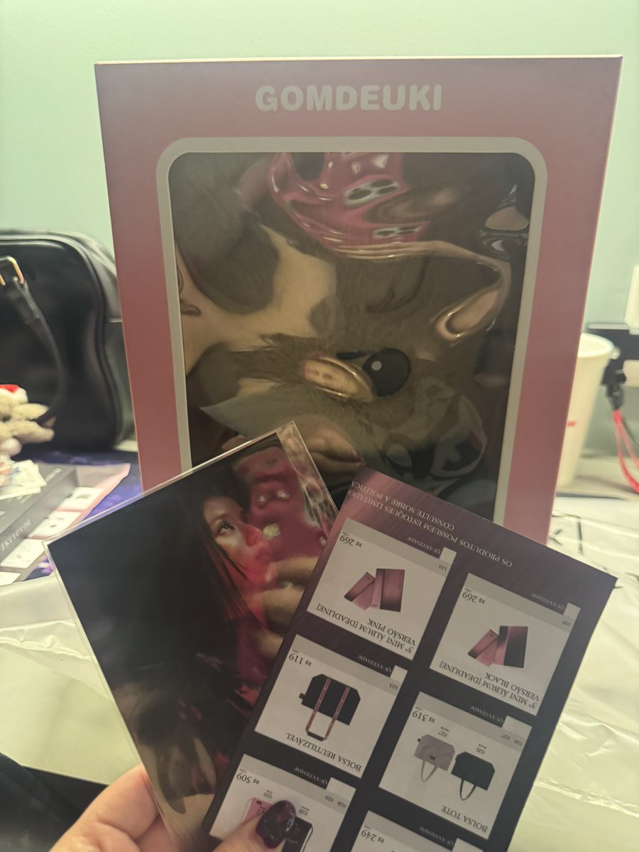 HunnyKStore's tweet photo. 💖 REPASSE DE VAGA JENNIE GOMDEUKI DA POP UP STORE DO BLACKPINK!!!!

> 449,00 + frete nacional

• Atenção: após o primeiro repasse não é permitido repassar novamente. 

Dm para claim 💌 https://t.co/HZ6fG63QYy