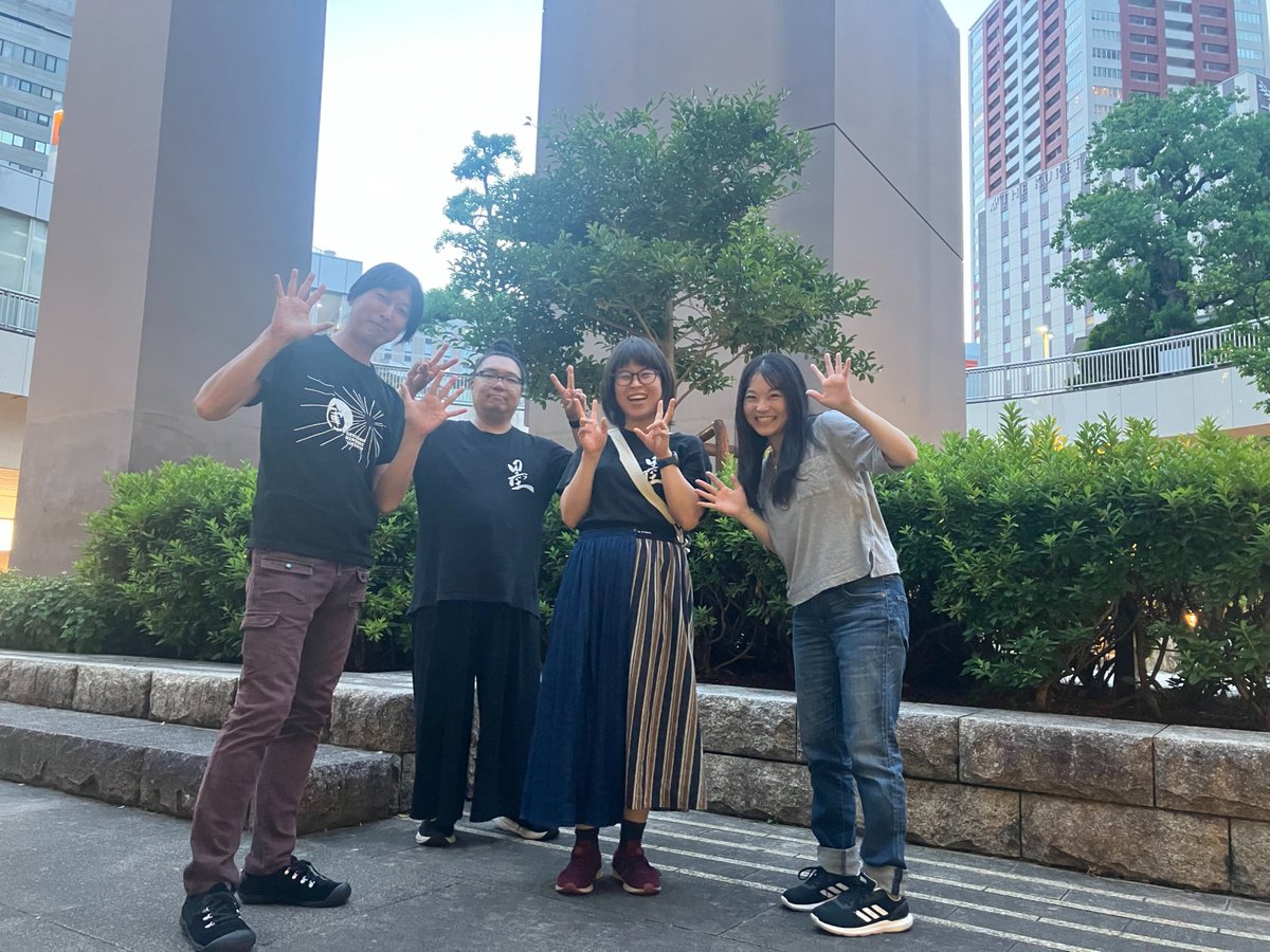 Ichinino_'s tweet photo. 【イチニノin浜松！終了しました！】
路上演劇祭 japan in 浜松 2026
無事終了しました！
イチニノは『遠くから見てるだけ』を上演。
多くの応援をいただきながら、無事「晴れ版」をお届けしました。
静岡では愛されてるな…😂
１日たっぷり楽しんだ演劇祭でした。

次は四季の里でお会いしましょう！ https://t.co/HDPKRDe1Zc