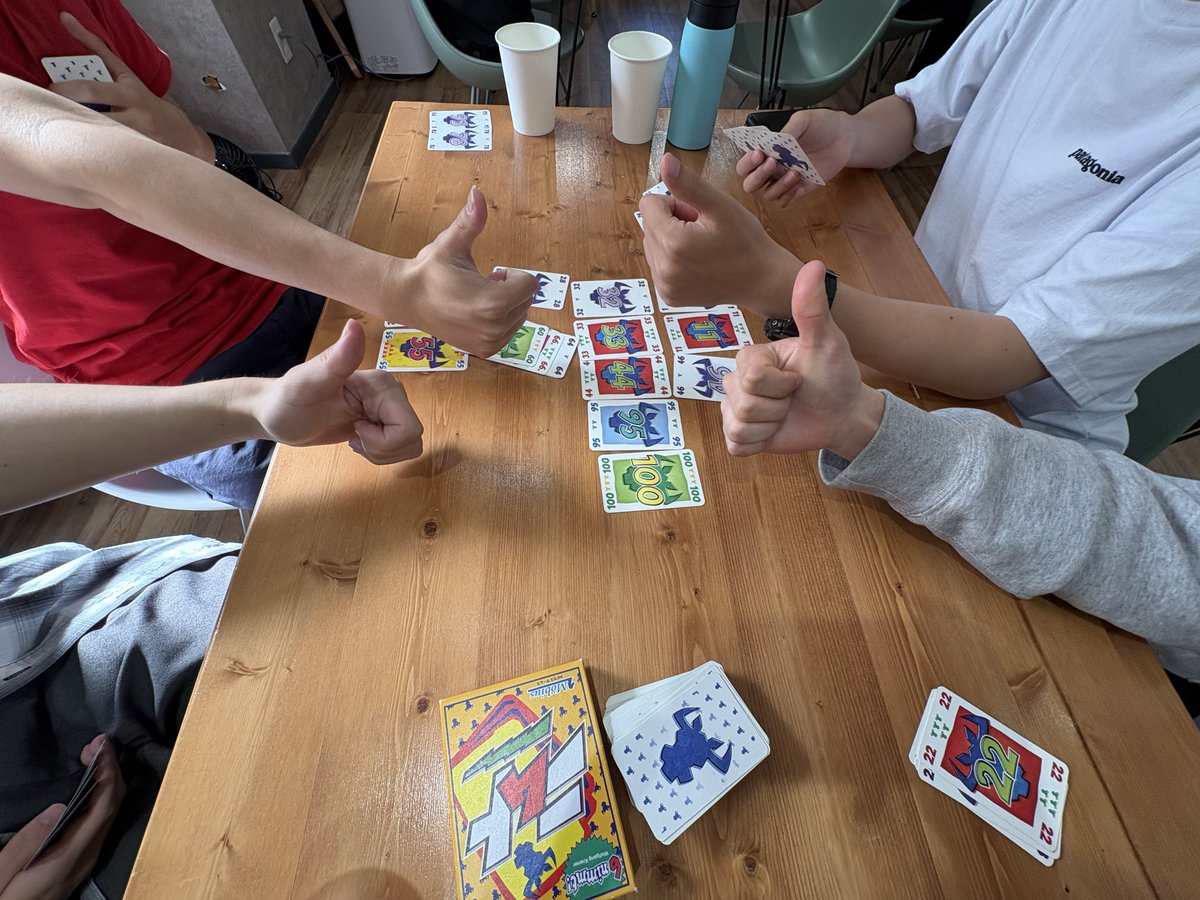 shindai_SP's tweet photo. 5月も定例オフ会を開催しました！
新入生とも交流をもてて、楽しい時間が過ごせました。季節の変わり目です体調崩しやすい時期ですので、どうかお気をつけ下さい。 https://t.co/MtDj3i5qIP