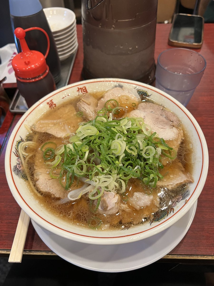 kc^_−☆ tweet media