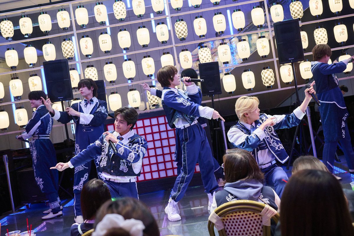 minari_event's tweet photo. 5/23(土)
メンズLIVEフェス.
「ミンナアリガトウ〜歌舞伎町ジャックSP〜」

LIVEの模様を少しだけお届け

クロノ★ジェネシス(@chronogenesis91 ) https://t.co/jF9zXYq4Ck