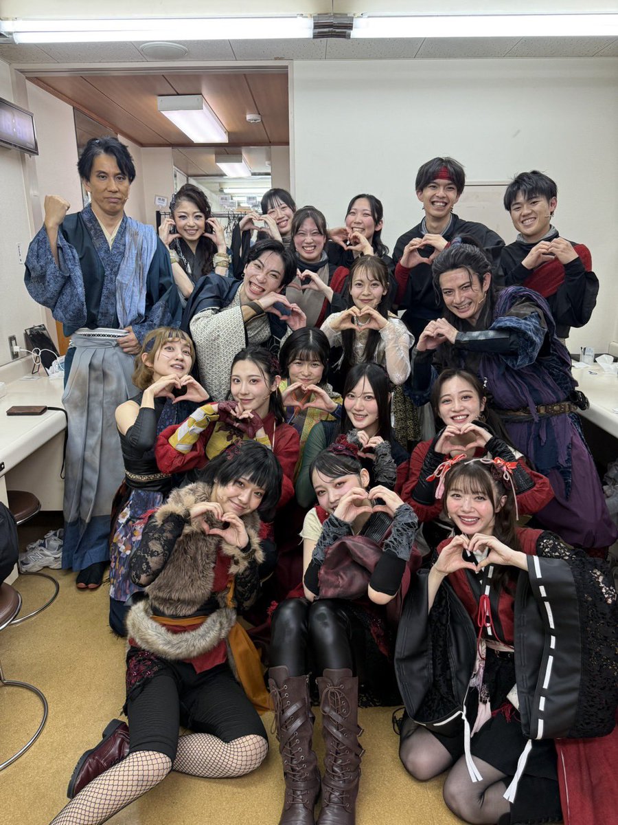 coconyan_612's tweet photo. 舞台「紅哭-KURENAI-」

東京千穐楽、終演いたしました。
ご観劇誠にありがとうございました。

まずは、ここまで辿り着いた事
心から嬉しく思います。
終わりのその日を迎えるまで、
自分なりに足掻き続けます❤️‍🔥

次は大阪！！

 #紅哭 https://t.co/fIM9QtwUWJ