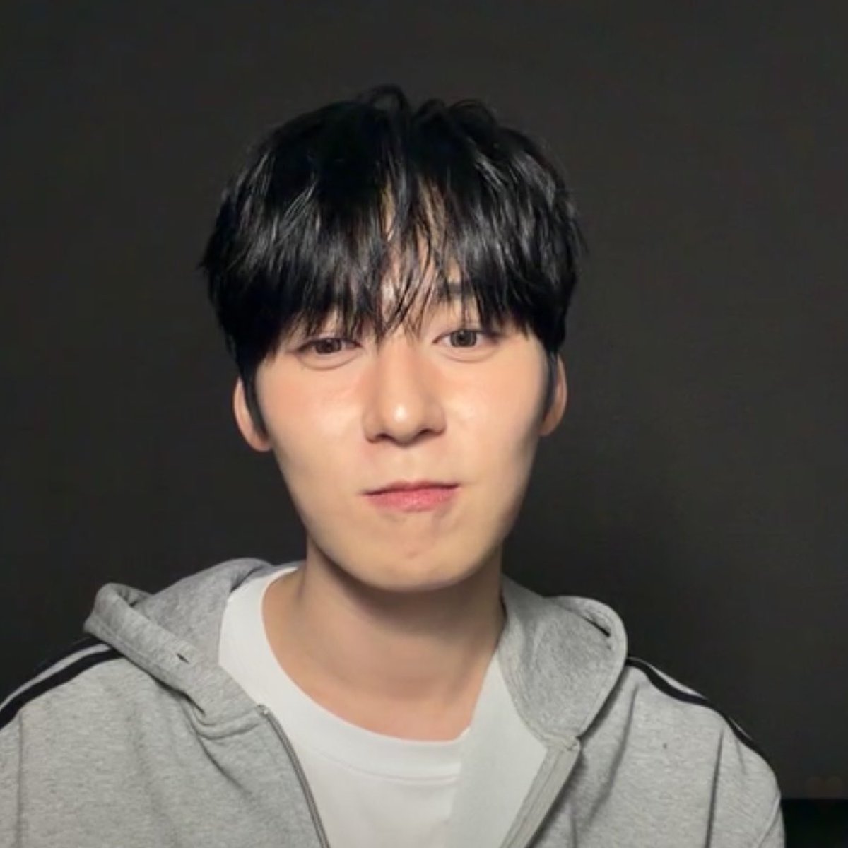 P_kh627's tweet photo. 투문들이 원어스 노래보다 커버 무대를 더 좋아해주는거 같다고 막 막 삐짐ㅋㅋㅋㅋㅋㅋㅋㅋㅋㅋㅋㅋㅋㅋ 존귀미친... https://t.co/wx40tGIKCT