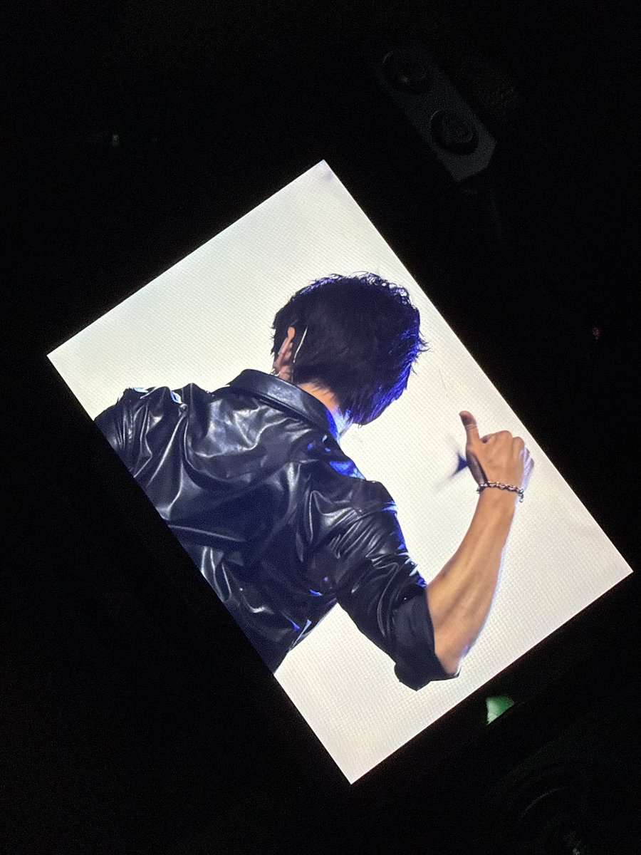 springisvanner's tweet photo. 260531 still with you 액정샷

가죽이 진리다 https://t.co/aVL8v5rU54