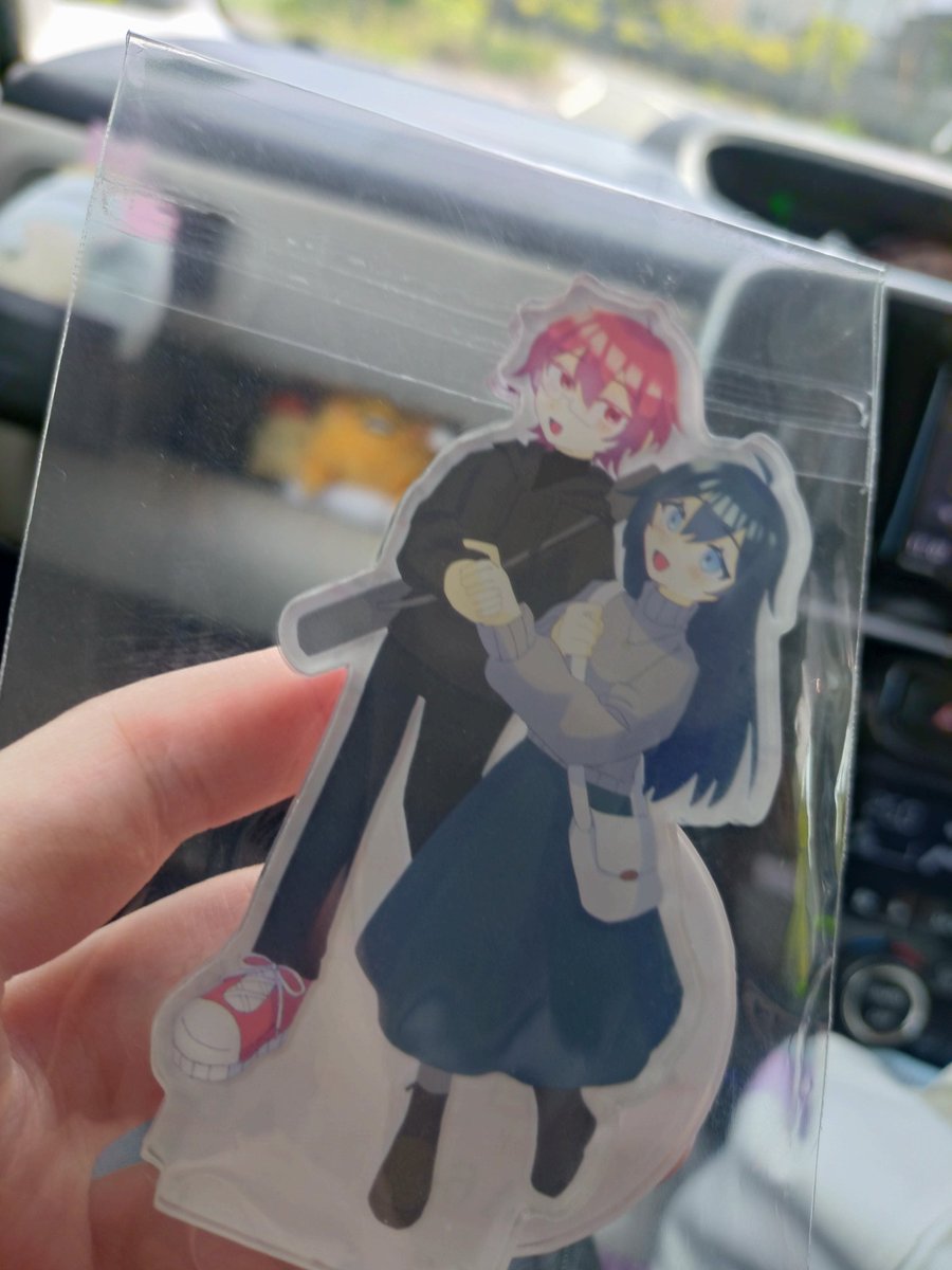 duranda_zero's tweet photo. 誕生日、友人と映画行きました

オリキャラのアクスタ貰った- ̗̀( ˶'ᵕ'˶) ̖́-
ありがとうよ友人⸜( ˶'ᵕ'˶)⸝ https://t.co/336B5WSKLG