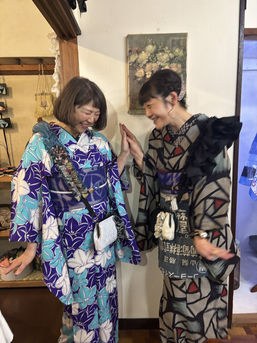 hirominnie18's tweet photo. あげ直し
ミッキーと写真撮ってもらったの💖
あみこさんとも
#麻のハ堂西巣鴨支店 #さお山紀信 https://t.co/8EzFZ8fAcq