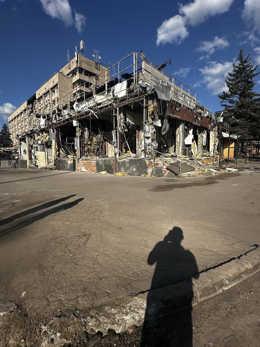 UKRRichard's tweet photo. Every time I return to Kramatorsk, it’s surprising how much closer the sounds of the front line are. 

The region spends most days on red alert due to Shahed, FPVs, and KABs. 
Over the last few years, volunteers in the region including myself have worked throughout air alerts because otherwise very little would get done. 
Recently, however, that has become increasingly difficult as attacks have intensified.

I've talked in previous stories about how war destroys one city while preparing another for destruction, creating a seemingly endless cycle of war. Unfortunately, for cities like Sloviansk and Kramatorsk, today that has become a reality.

Shahed are not a primary concern in this region. While they can cause significant damage, it’s relatively localised and has become part of every day life for many people still living here. 

FPV attacks have increased dramatically. The human safari has become a constant threat to the civilians who remain and while driving, drone detectors and jammers are very important for safety. 

What most people fear most in the region are KABs. 

The direct impact causes devastating local destruction, but the shockwave reaches far beyond the point of impact. 
Apartment blocks, vehicles, businesses, vets, schools and hospitals are severely damaged even when they are not directly hit.

The street in the attached video is in the centre of Kramatorsk and as we walked the entire street there was not one building which had not been damaged. 
The reason? The street has been hit with 15 KAB’s this year alone and after leaving only three weeks ago it has been struck a couple more times. 
More noticeable though, we were the only people there!

At the top of the street in the attached picture is where 7 people were killed at the beginning of May 2026 and will now remain in ruins indefinitely like so much more of the city.  

While I was there one of my very close friends needed to remove items from his apartment which suffered damage from a shock wave. It’s only when inside you see the destruction does not stop on the external face of the building. Internal doors cracked, glass and belongings everywhere leaving the apartment useless. 

Even with all this devastation, the military, civilian and animal volunteers, vets, doctors, postal workers and more continue to work with what they have left. 
All are import causes in Donetsk Region which needs serious help before it’s too late. 

It would be amazing if you could help support my attached current fundraiser for a 4x4 to be donated to 81st Brigade in Siversk direction. 

Thank you for supporting Ukraine 🇺🇦
