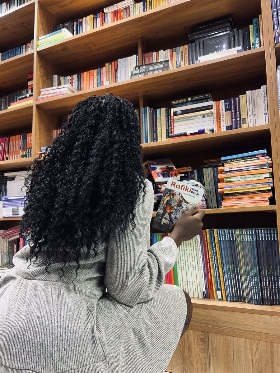 Lexa_Lubanga's tweet photo. 11 years of Rafiki Man Guitar. It still remains my favourite book on Meja’s Hometown.❤️
.
The Malindi museum society has organized a book drive to get all of Meja’s books in one roof. Kindly donate a book or two. Thanks.❤️
.

#mejamwangi #rafikimanguitar #nanyuki #readmejamwangi https://t.co/SqUxCk4MBs