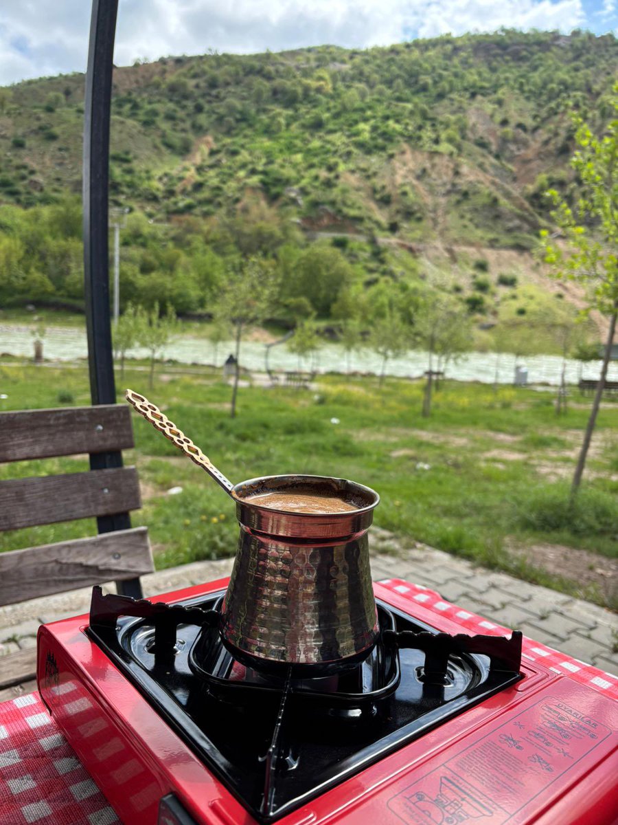 22_evin's tweet photo. “Fırçasız,kalemsiz boyasız.” https://t.co/lMB07SwDSQ