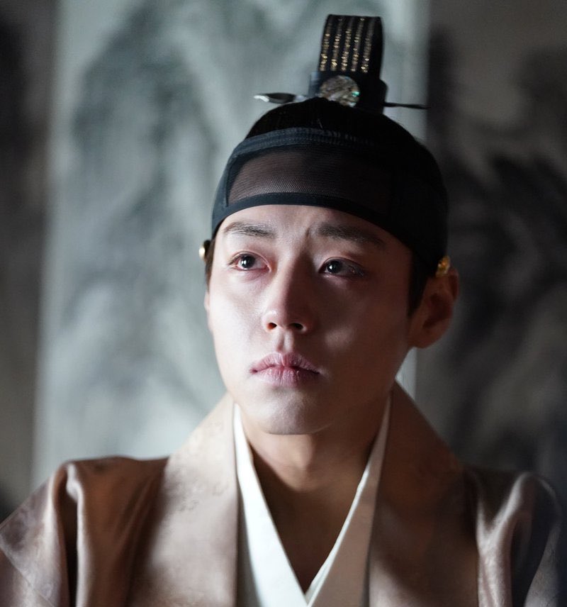 inining00's tweet photo. 오늘 밤 주인공은
나야나 나야나                                     나일세..나일세
나오라고.                                            난데요★ https://t.co/89dnxcaks4