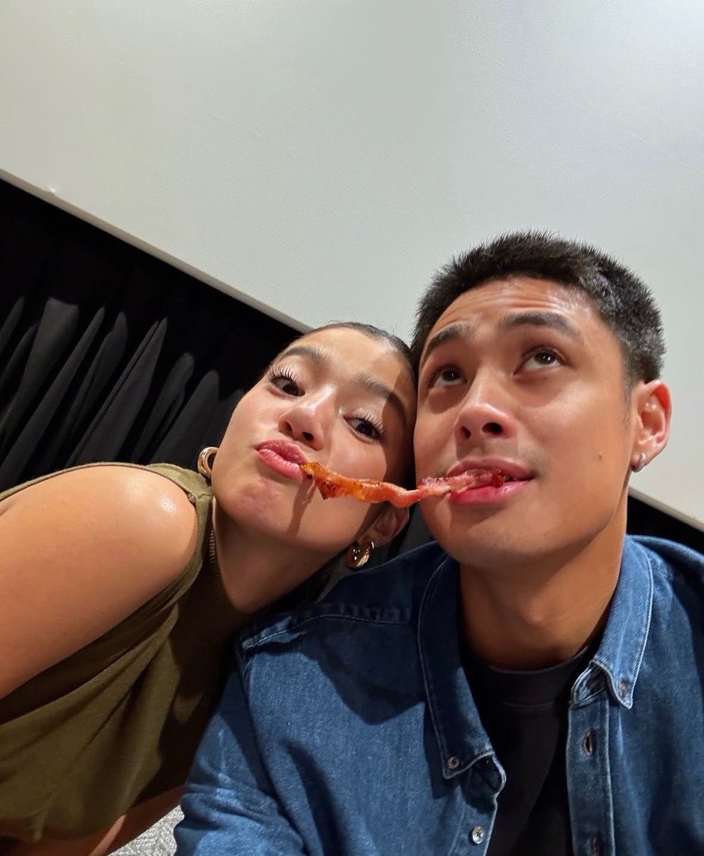 donnyfication's tweet photo. Team Bacon: 2 points
Team Kurtina: 0 

LABAN TEAM KURTINA!!!!!

#TayoSaWakas
#DonBelle https://t.co/ywteZtVG5K