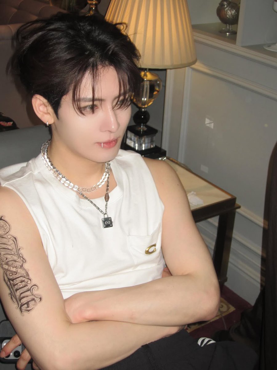 RIKIMARU_TH's tweet photo. 260530 Rikimaru’s Instagram Update

ได้มาโชว์เดี่ยวที่ไทยครั้งแรกแล้วนะ 
เหมือนฝันเลยอะ ในที่สุดก็ทำได้สักที 💓🇹🇭
ขอบคุณ Gravity ทุกคนที่มาหากันนะ เอ็นดูมากกก ใจฟูสุด ๆ เลย ✨
(1/4)

🔗 https://t.co/W5qGzTL7Hf

#RIKIMARURoommateinbangkok #roommateinbangkok
#ริกิมารุ #Rikimaru https://t.co/Q04lrbmuFy