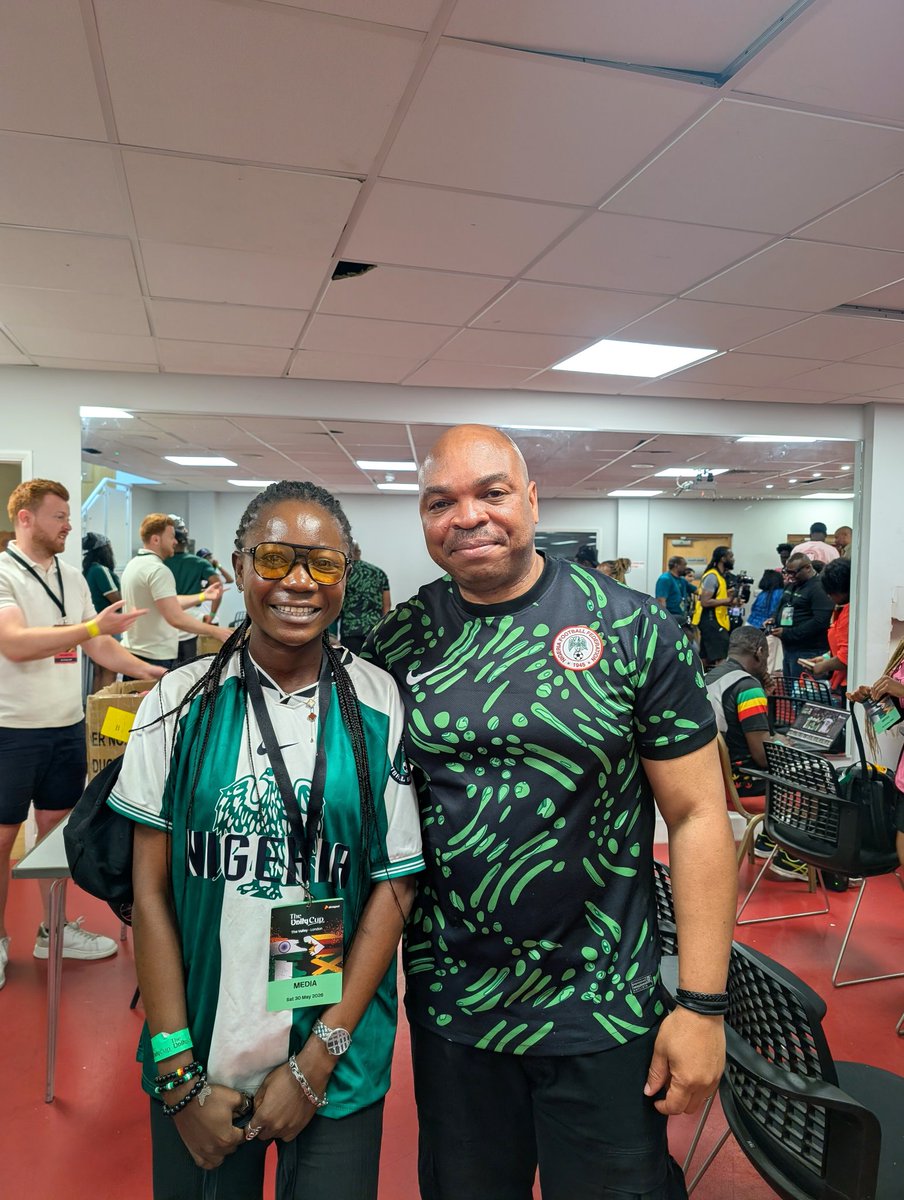 Molatsportgist_'s tweet photo. Thank you London.
Daddy bro Seyi is calling me. 🇳🇬🫶🏾
#Molatsportgist #UnityCup https://t.co/RrQCZg217v