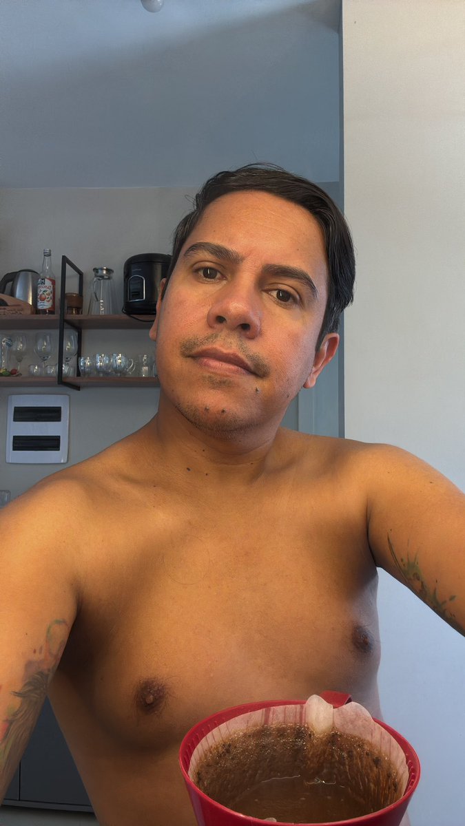 rangelsulivan's tweet photo. Preparando cafezinho mineiro https://t.co/TbgkLlpJyM