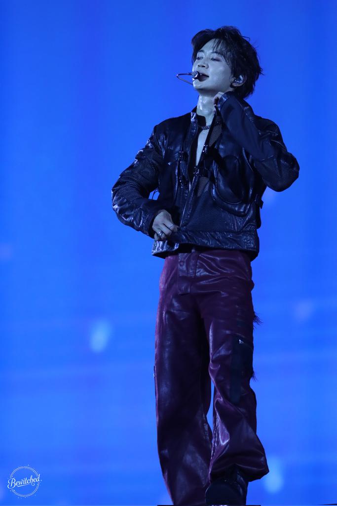 bewitched1209's tweet photo. 260530 SWC8 The Invert
널 보면 활성 되는 뉴런
넌 탐험 안된 구역
#MINHO #민호
#SHINee #샤이니 https://t.co/jZaIXBsGIF