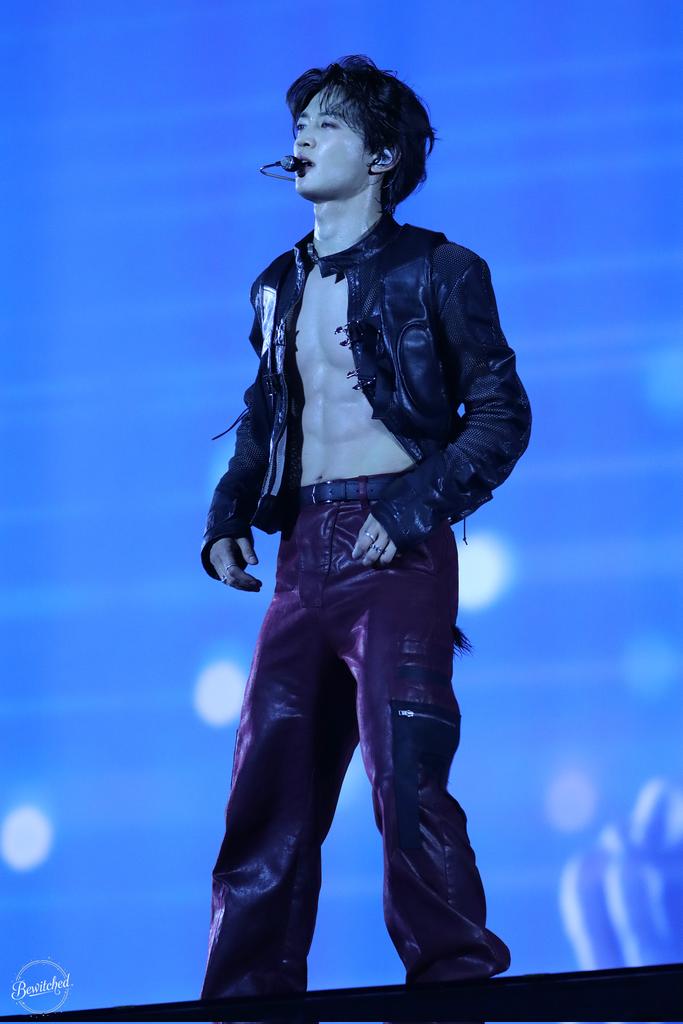 bewitched1209's tweet photo. 260530 SWC8 The Invert
널 보면 활성 되는 뉴런
넌 탐험 안된 구역
#MINHO #민호
#SHINee #샤이니 https://t.co/jZaIXBsGIF