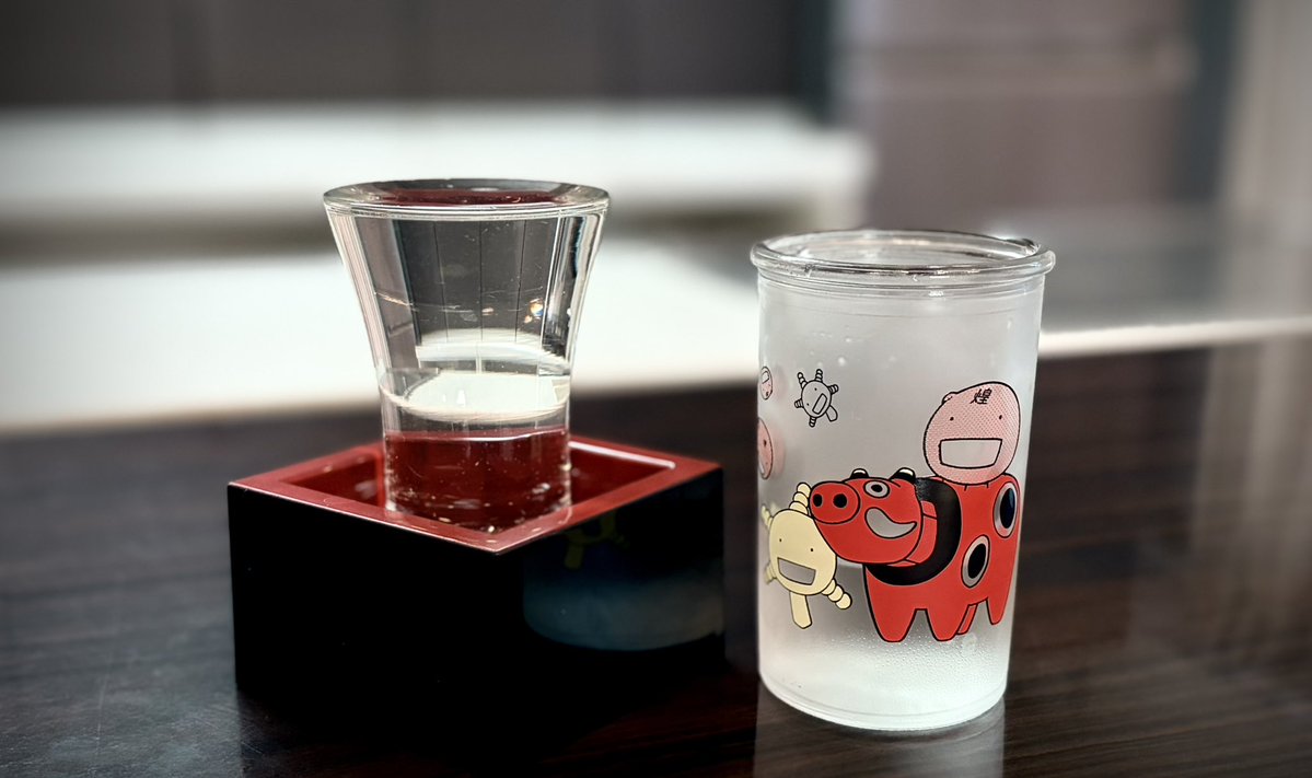 buff721's tweet photo. 漫画「もやしもん＋」と赤べこがデザインされたカップ酒🍶福島県内限定販売みたい。かもすぞー！

ふくしま べこカップ 純米吟醸 https://t.co/zYr3obMgoZ