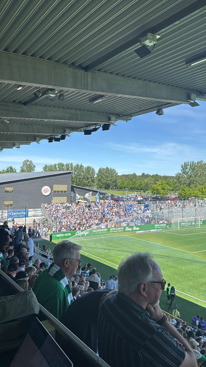 FJanlind's tweet photo. Bra solläge för Blåvitts bortafölje i Västerås. #ifkgbg https://t.co/FydVbrjYcV