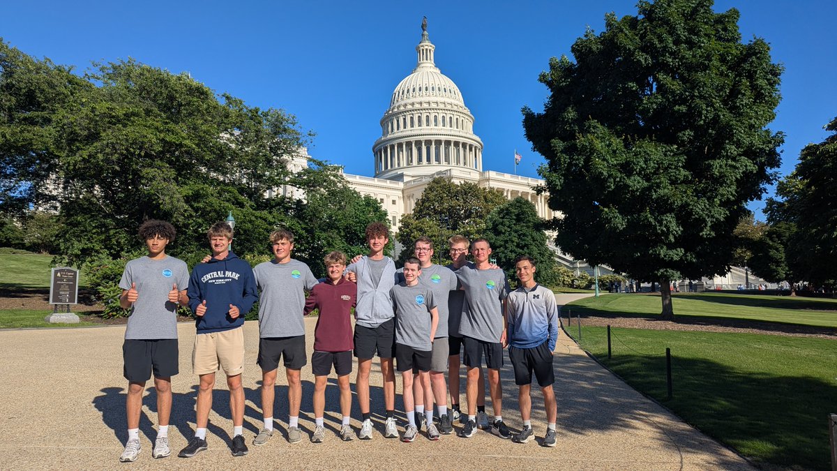 CHSRedwolfSTEM's tweet photo. Thanks to our amazing chaperones, our students also got to enjoy DC and and downtime. Thank you Krauss's, Pizio's, and Manchester's!! https://t.co/dVvedeMAio