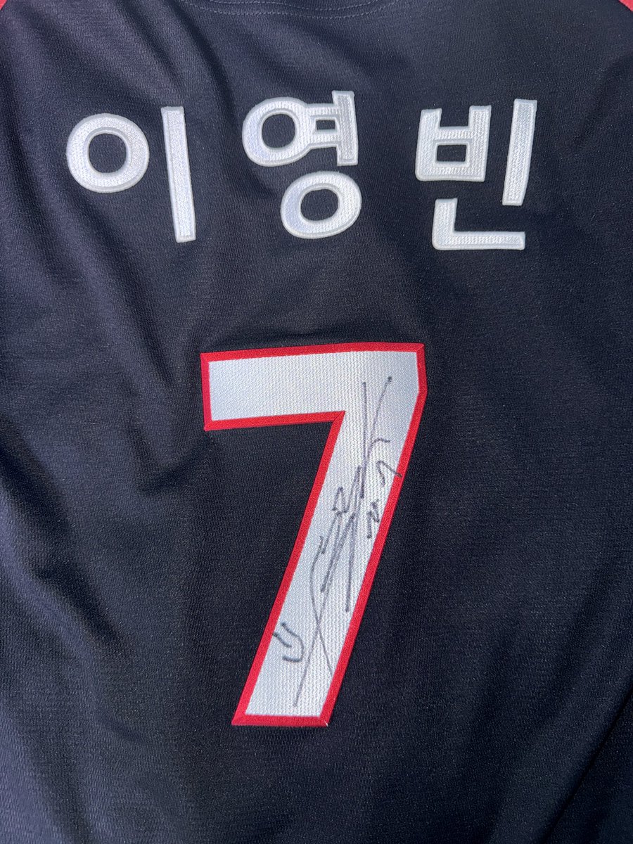 bum_around_'s tweet photo. 이영빈 마킹 또 해야겠따 캬캬캬캬♥♥♥ https://t.co/RfD8ugkc5Y