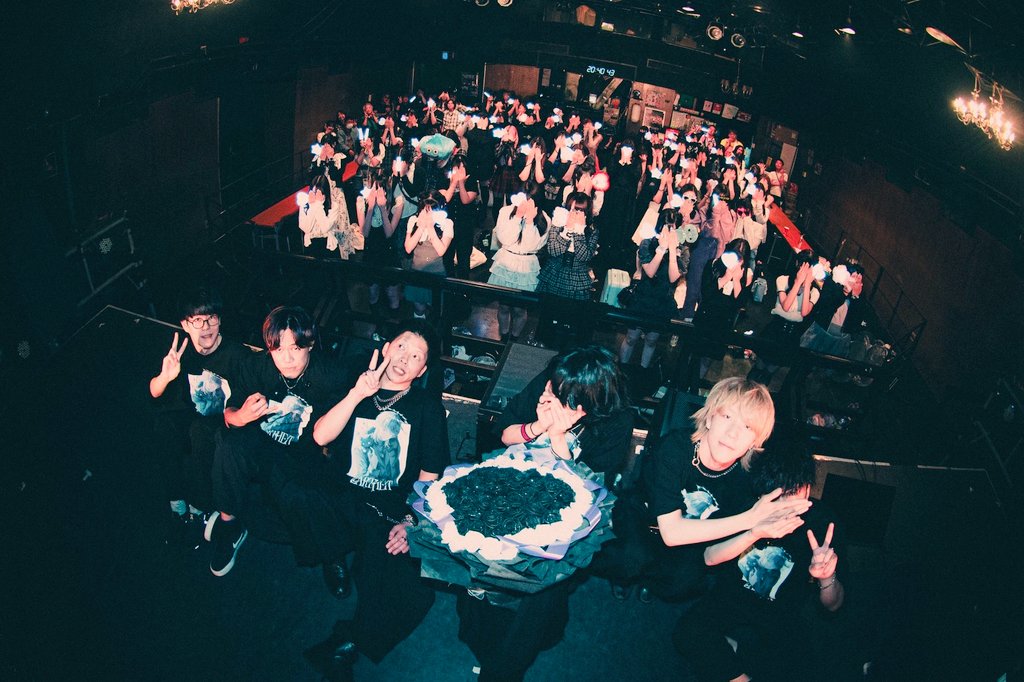 RON_625's tweet photo. 沖田Birthdayイベント@江坂MUSE
最高のメンバーでお送りしました。
久しぶりにバリバリギターを
弾き倒しました。
おめでとうちゃん https://t.co/o6JKxd7sXd
