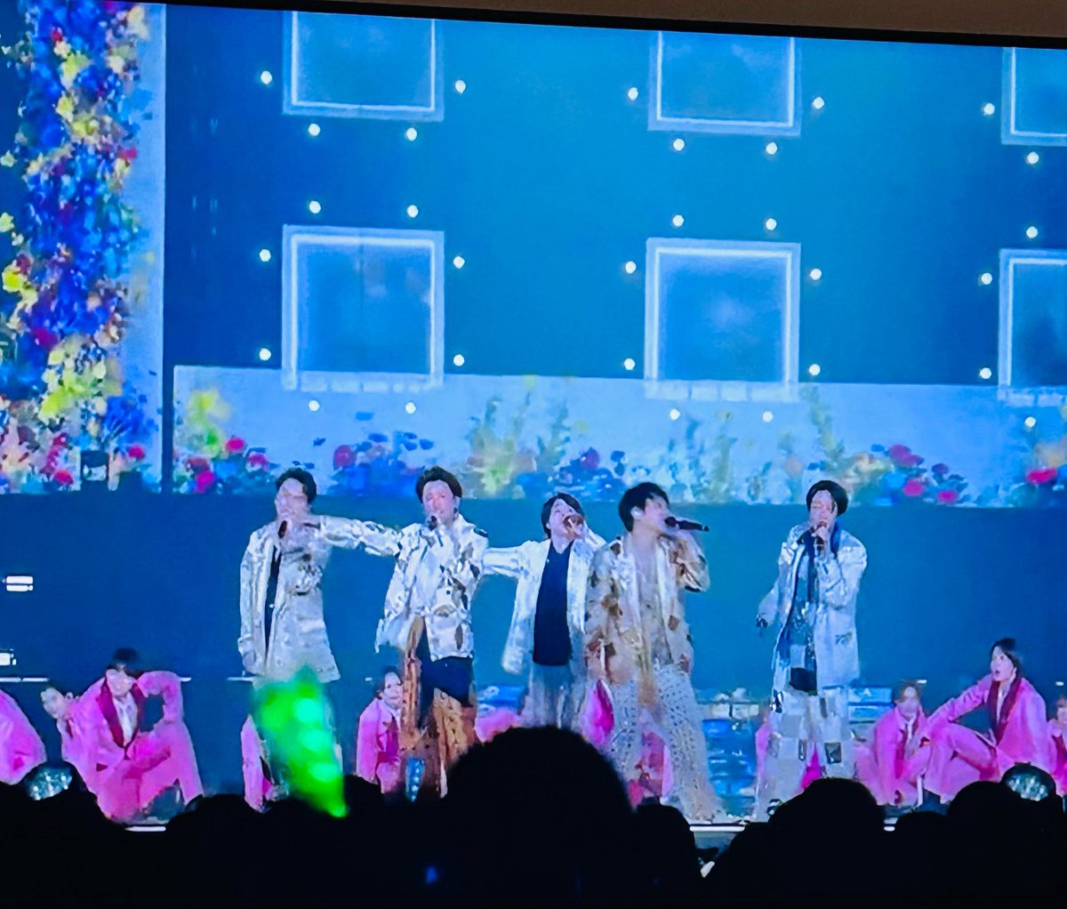 knmLFEysn's tweet photo. 😭😭😭😭😭😭 https://t.co/c0RNG5x60t