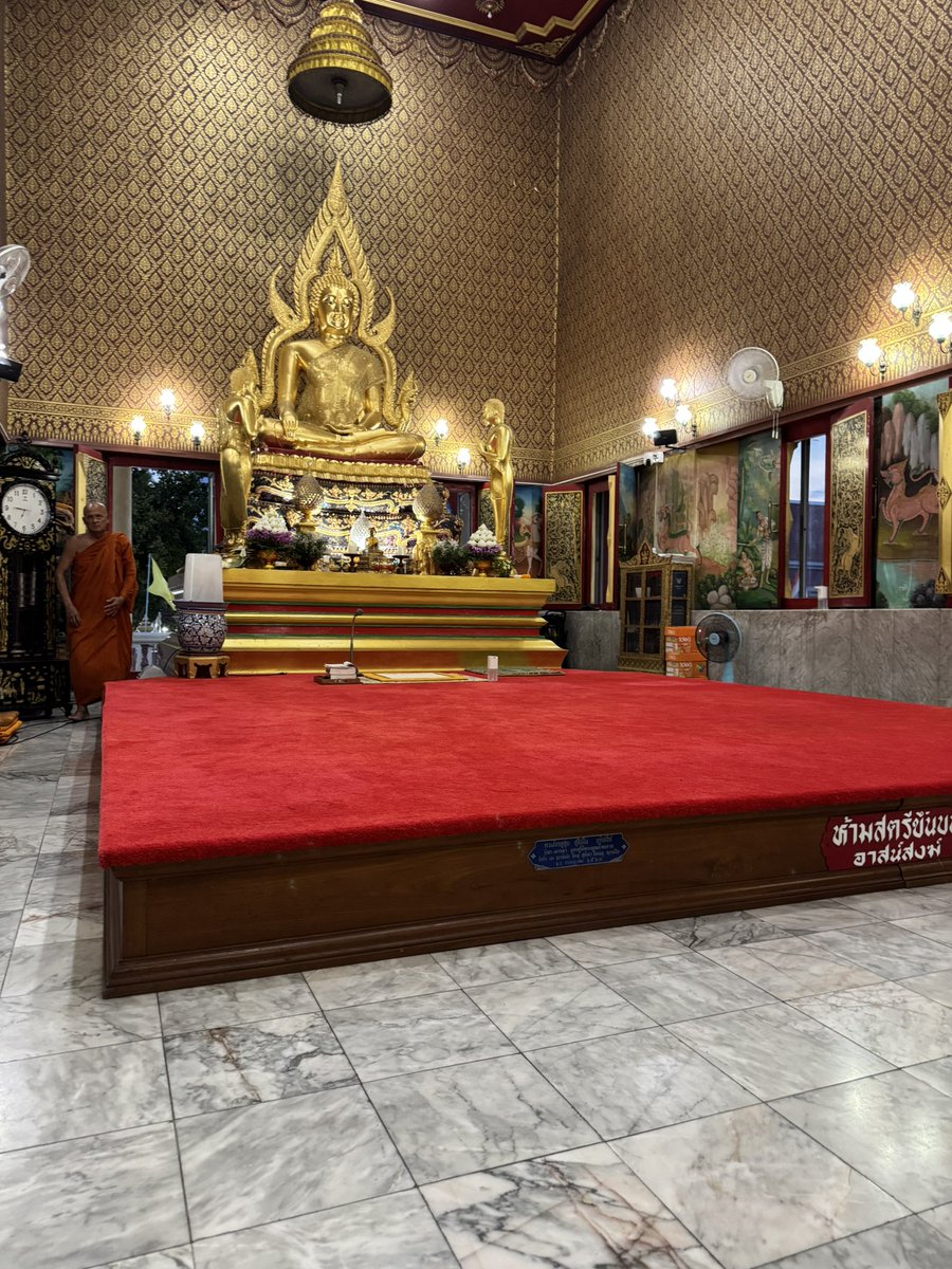 Sathianu's tweet photo. วันวิสาขบูชาปีนี้... มาร่วมสะสมบุญ เติมความสุขให้ใจกันครับ/ค่ะ 🙏✨ https://t.co/esqVqUP0Bb